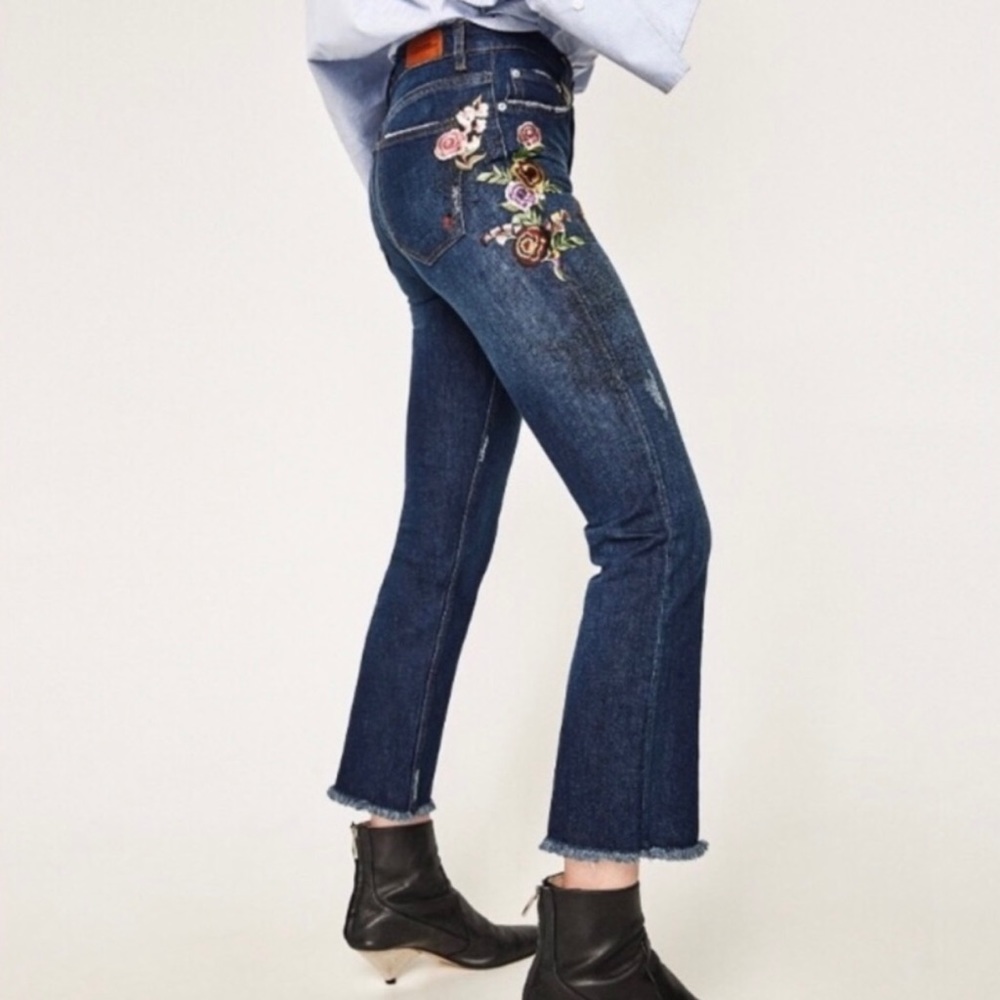 Zara Floral Appliqué Distressed Fringe Hem Cropped Bootcut Jeans